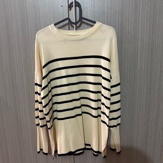 (Category: ) located in . Submitted by oshpreloved (Listing ID 1376318917, Image 1). Description: .