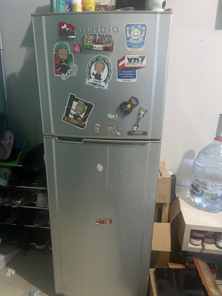Kulkas glacio toshiba hemat listrik healthy cool, Kitchen & Appliances