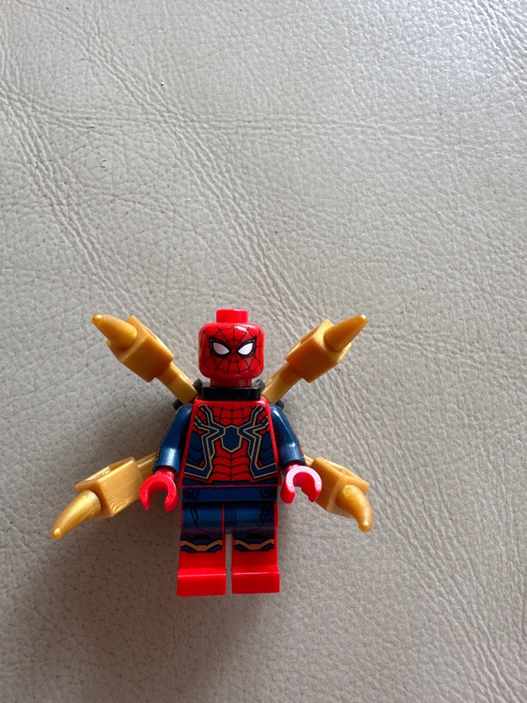 月  Lego 76108 marvel Iron Spider-man, 興趣及遊戲, 玩具& 遊戲類