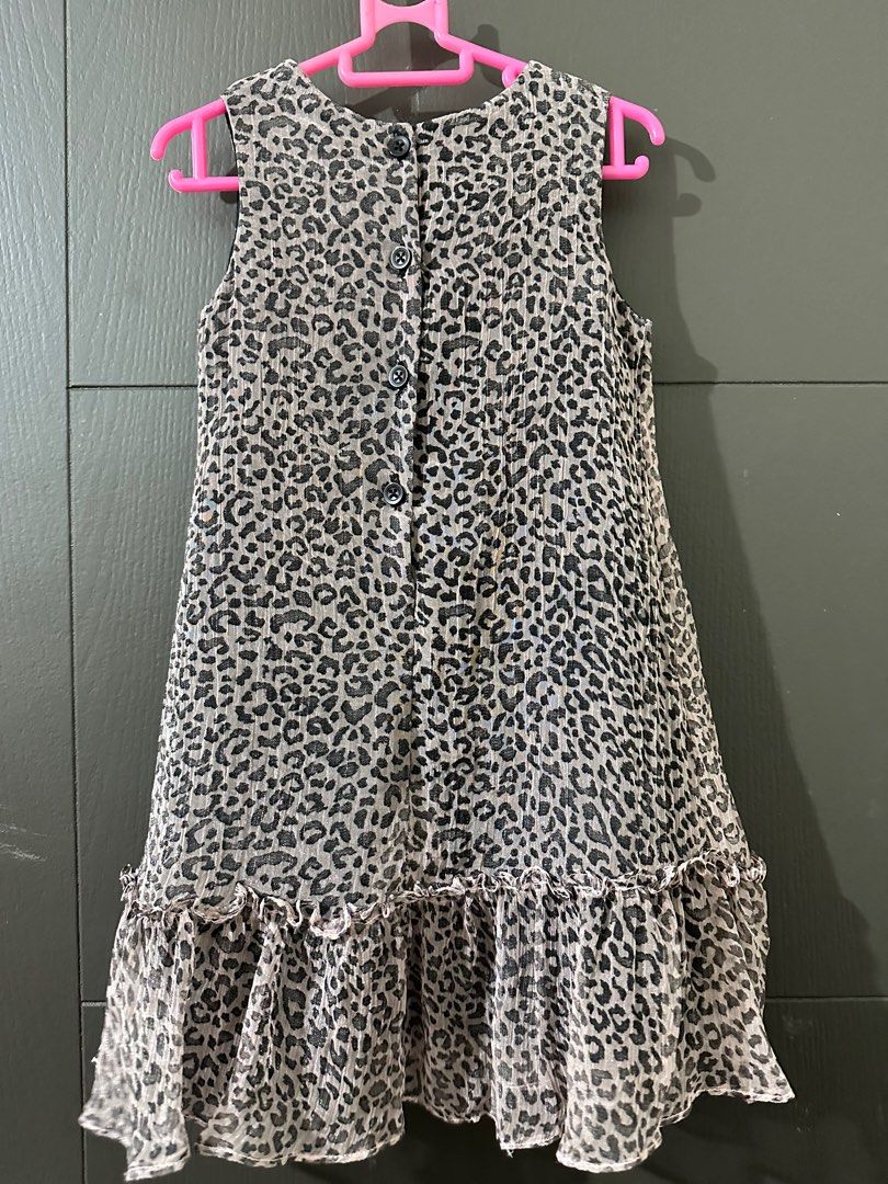 Little Miss Dress (Category: Babies & Kids Fashion) located in Paranaque City. Submitted by decluttermatters (Listing ID 1376411663, Image 2). Description: Store bought Size is 2T RFS: Outgrown ✅ For used items, kindly manage your expectations. If you are meticulous with used clothings, I highly suggest you bid on new or excellent used condition items to save us both time and hassle. Thanks! ✅ Actual color may differ due to lighting and depending
