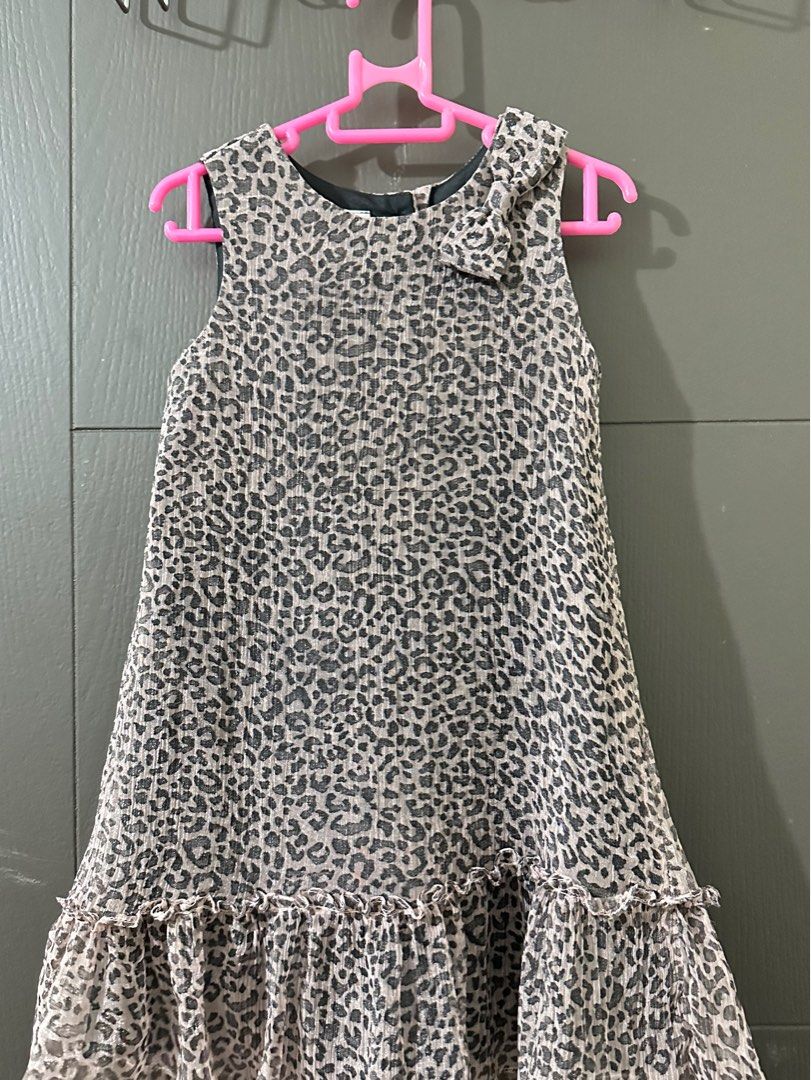 Little Miss Dress (Category: Babies & Kids Fashion) located in Paranaque City. Submitted by decluttermatters (Listing ID 1376411663, Image 1). Description: Store bought Size is 2T RFS: Outgrown ✅ For used items, kindly manage your expectations. If you are meticulous with used clothings, I highly suggest you bid on new or excellent used condition items to save us both time and hassle. Thanks! ✅ Actual color may differ due to lighting and depending
