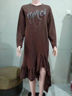 (Kategori: ) berada di . Dikirim oleh sagaya_thrift (ID iklan 1376323659, Gambar 1). Deskripsi: .