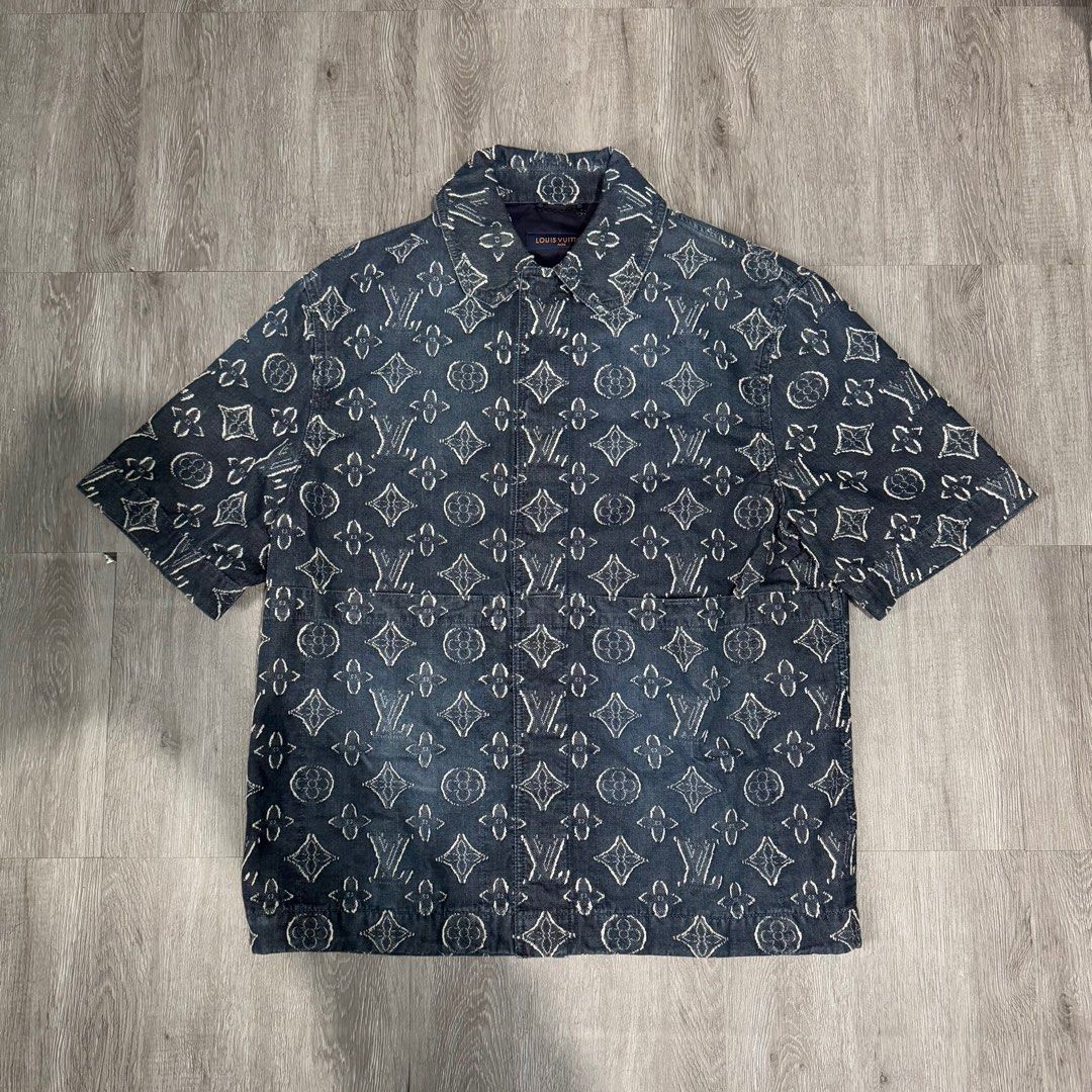 Louis Vuitton Carpenter Denim Short Sleeve (Category: Luxury Apparel) located in Bayambang. Submitted by highendsph (Listing ID 1376263624, Image 1). Description: Size: Best fit to L-Xl.