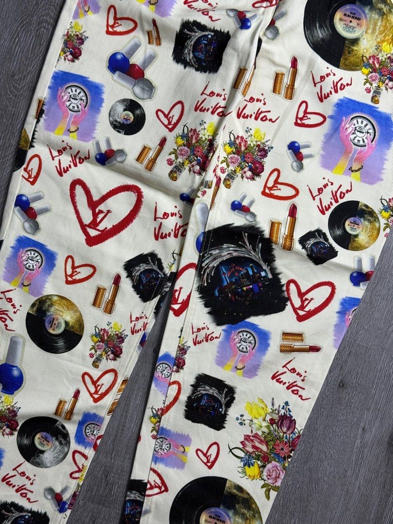 Louis Vuitton Lipstick Disc Womens pants (Category: Luxury Apparel) located in Bayambang. Submitted by highendsph (Listing ID 1376259477, Image 3). Description: Size: 36 semi wide leg.