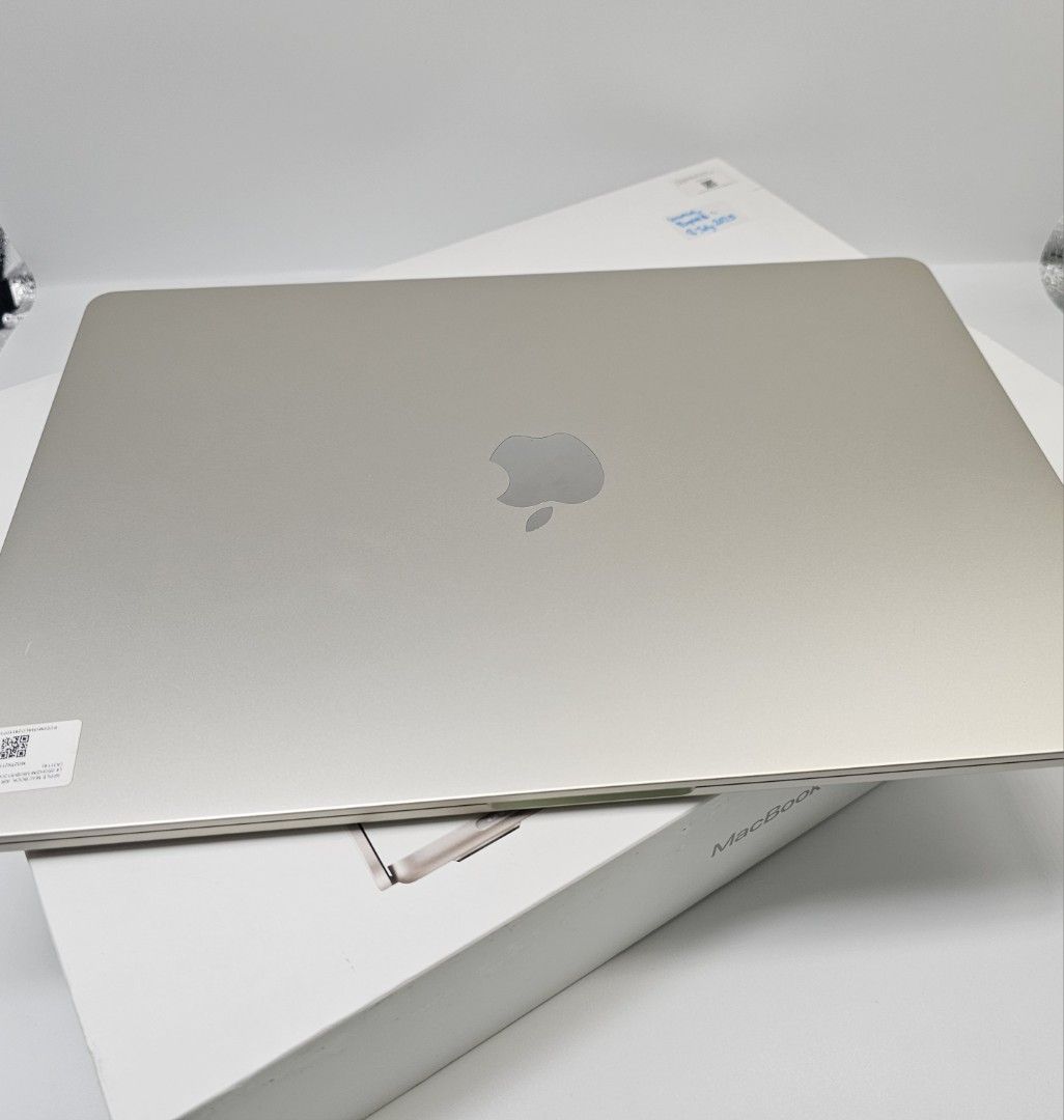 MacBook Air 2023 15" M3 A3114 (Category: Laptops & Notebooks) located in Singapore. Submitted by myhalocircularxchange (Listing ID 1376332691, Image 3). Description: 🔥Hey there! Welcome to myhalo, 🔁 All our reloved devices are carefully sourced from local users, tested for quality, and never modified for unethical gains. Feel the difference of trusted tech—give it a second life, or let it give yours a boost. 💬Please click "Chat" to check the d