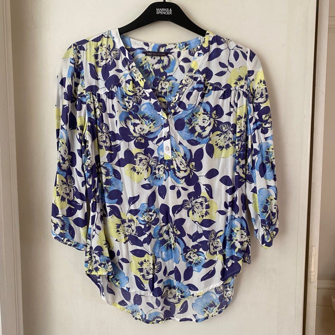 Marks & Spencer 3/4 Sleeves Floral Top (Category: Blouses) located in Quezon City. Submitted by nikknacks (Listing ID 1376235796, Image 1). Description: Marks & Spencer 3/4 Sleeves Floral Top ✅Size: UK12/EUR40 ✅Garment Measurements: Length: 25” Bust: 43” Waist: 43” ✅Lightly used ✅RFS: Decluttering 💰Php 500 ✉️PM if interested .