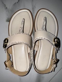 (Kategori: ) berada di . Dikirim oleh curratedbyder (ID iklan 1374472438, Gambar 1). Deskripsi: .