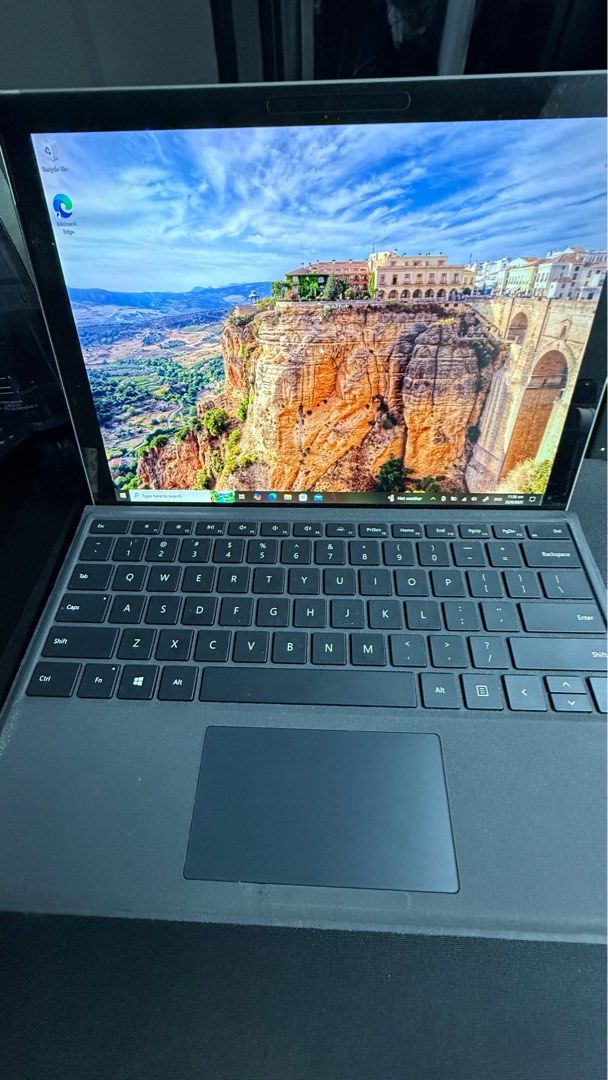 Microsoft Surface Pro i5-7300U 8GB RAM Tablet62863060625155112