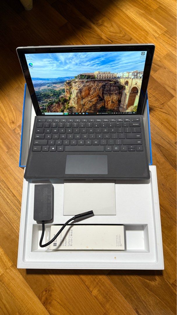 Microsoft Surface Pro i5-7300U 8GB RAM Tablet62863060625155111