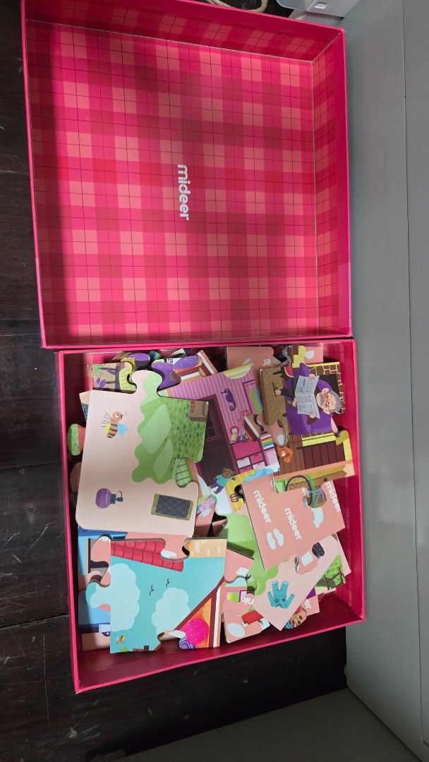 Mideer 42pcs Puzzle (Category: Board Games & Puzzles) located in Malabon City. Submitted by emmashappymommy (Listing ID 1376331687, Image 2). Description: Mideer Detective 42 pieces Puzzle Php 350.00 no wooden magnifying glass MOP: Gcash Only RFS: Decluttering Pick up Loc: Potrero Malabon.