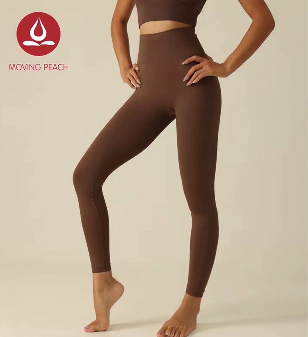 Moving Peach Compression Leggings (Category: Activewear) located in Cagayan de Oro. Submitted by declutteringszn (Listing ID 1376316946, Image 2). Description: Brandnew Moving Peach Leggings in Brown and Black! My fave brand for leggings. Have so many already might as well let go some. Size small, snatches you in the best way possible. Php 600 each! sold for almost 800 pesos both in orange app and T app .