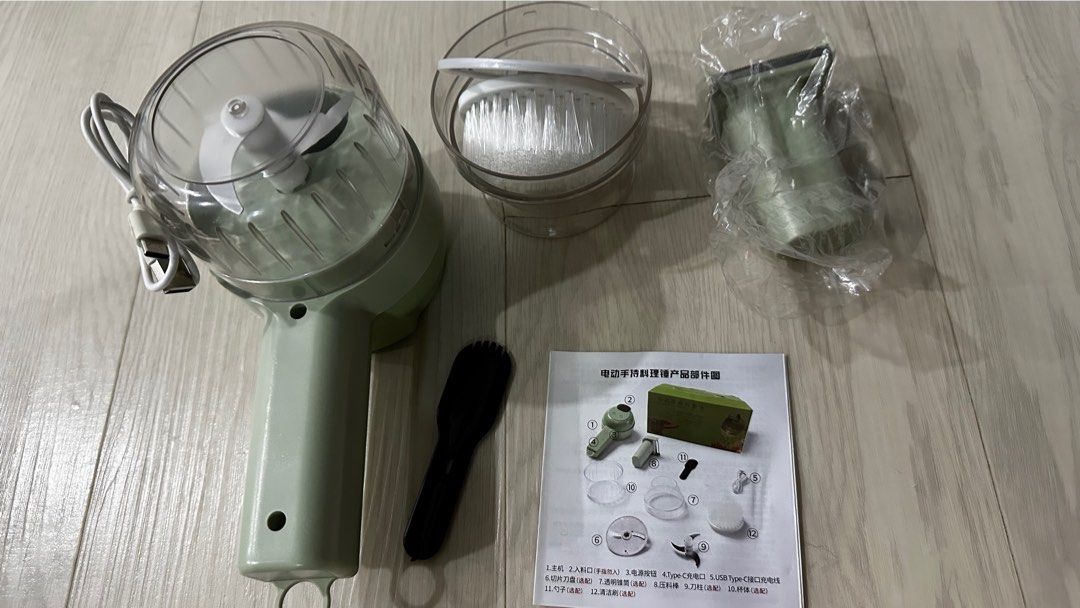 Multi-function Electric cutter (Category: Cleaning Tools & Supplies) located in Singapore. Submitted by evy1088 (Listing ID 1376377832, Image 2). Description: Let go as have extra set.