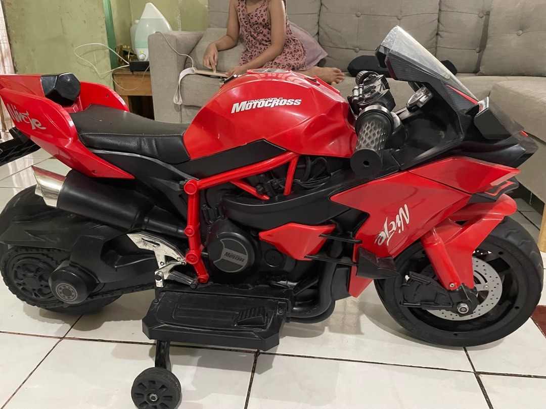 ninja motorbike toy (Category: Kids Toys) located in Marikina City. Submitted by chestmaester708 (Listing ID 1376302310, Image 1). Description: selling my daughters motorbike toy.. bought this last december 2024 gift but di masyado nagamit..used but not abused. comes with charger.