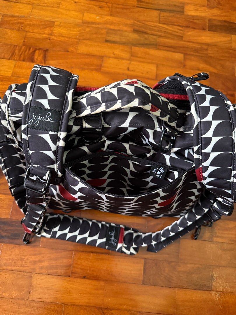Original Jujube bag (complete with straps and changing pad) (Category: Babies & Kids Fashion) located in Pasig City. Submitted by mome_j (Listing ID 1376224165, Image 2). Description: Original Jujube bag (complete with straps and changing pad) RFS: outgrown item/decluttering.
