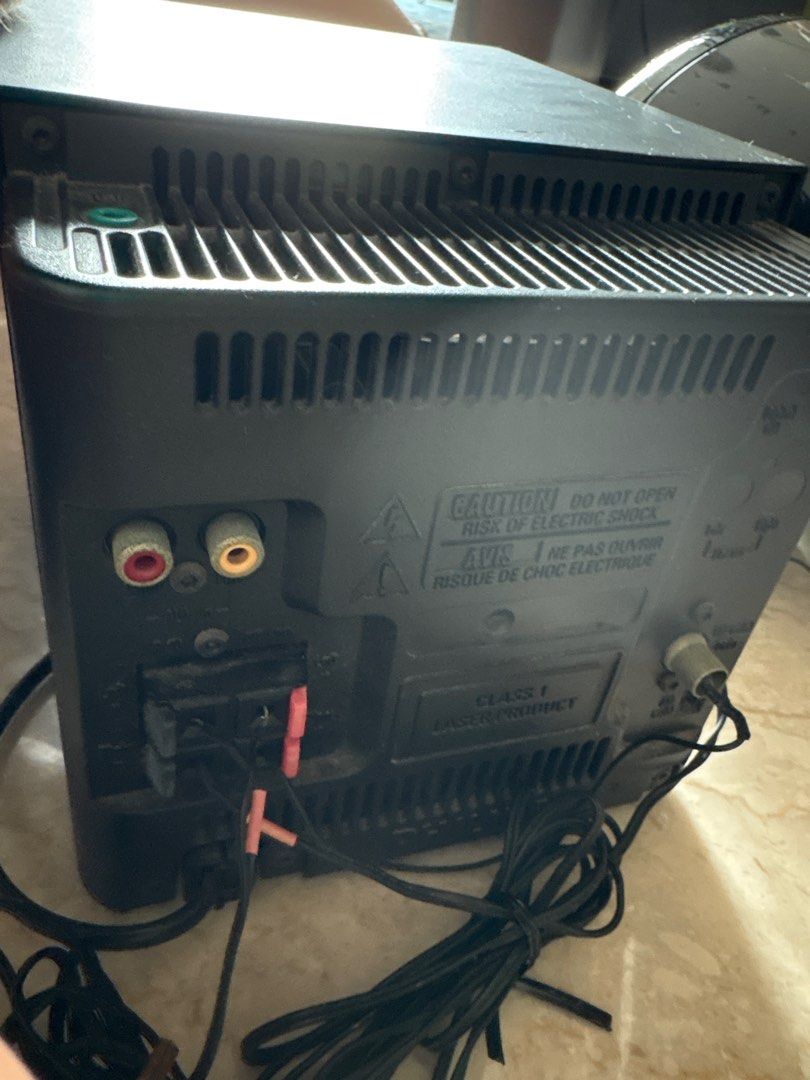 Philips CD player with speakers62863086097665113