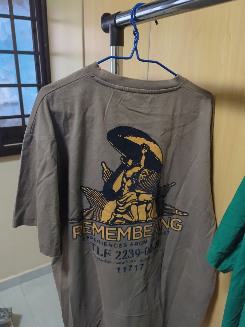 Pull & bear (Category: Tshirts & Polo Shirts) located in Singapore. Submitted by fleabees (Listing ID 1376321920, Image 2). Description: all pull and bear tee 1 size m relaxed fit 2 size L 3 size m 4 resort shirt size L 100% viscose 20 for all #menswear #p&b.