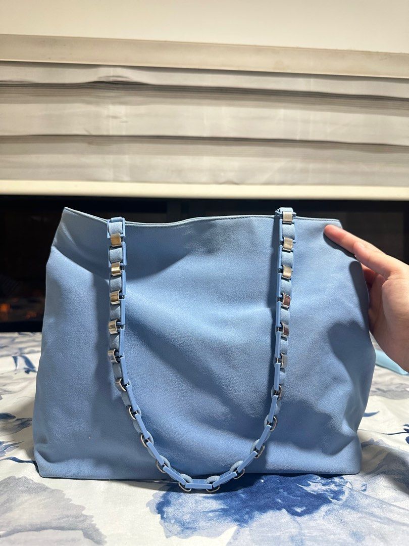 Salvatore Ferragamo Tote Bag (Category: Luxury Bags & Wallets) located in Ilagan. Submitted by whiskyandeevie (Listing ID 1376343051, Image 1). Description: Original Salvatore Ferragamo Tote Bag in Blue Needs bag spa (stains can be removed naman) No tarnish or punit Still in good condition. Cleaning lang po talaga SF c/o buyer.