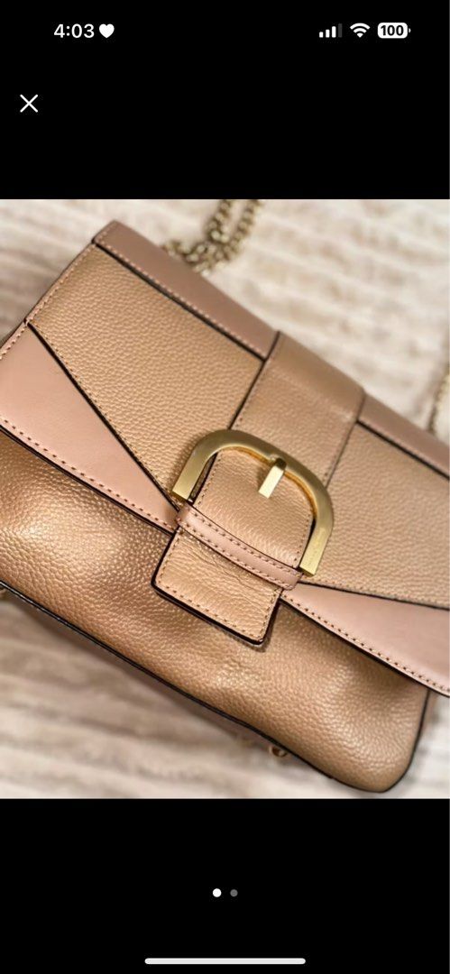 Samantha Thavasa (Category: Luxury Bags & Wallets) located in Tanza. Submitted by delgado.posh (Listing ID 1376415673, Image 1). Description: Pre loved 2- way Samantha Thavasa bag. Selling low due to flaws inside, but doesn’t affect the functionality of the bag, no issue/s on exterior. PM for detailed photos..