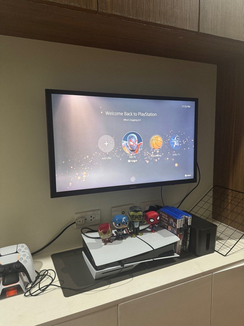 Slightly Used Samsung HDTV 32" (No Box) (Category: TV) located in Manila. Submitted by tekristin (Listing ID 1376395899, Image 2). Description: Samsung HDTV 32" Inclusions: TV unit, power adapter, and tv wall mount. No box Specifications-- Display: Resolution: HD (1366 x 768) Screen Size: 32 inches Refresh Rate: Typically 60Hz Picture Engine: HyperReal HDR: Some models may support HDR (High Dynamic Range), including HDR10+ Contrast: Mega Contrast