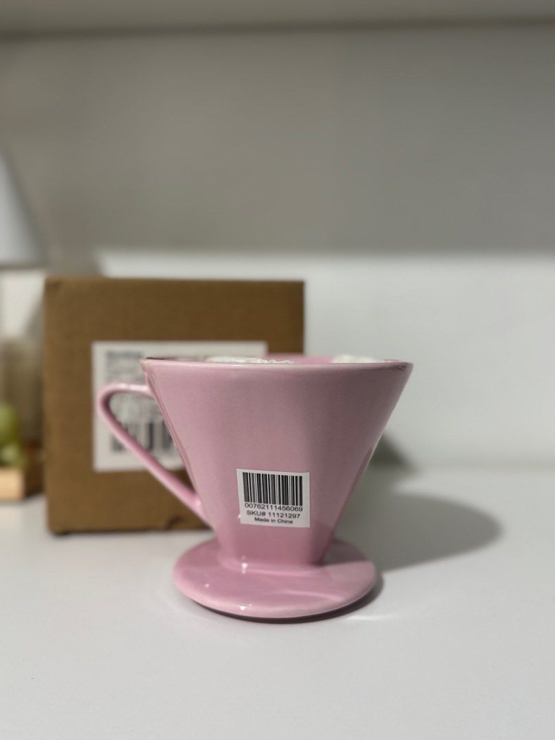 Starbucks Pourover 4 Cup Ceramic Sakura Pink (Category: Coffee & Tea Tableware) located in Quezon City. Submitted by healingmyinnerchild (Listing ID 1376418476, Image 2). Description: Starbucks Pourover Cone Spring Pink.