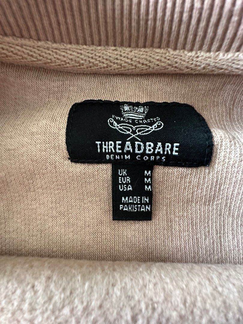 Sweater Threadbare (Category: Sleep and Loungewear) located in Singapore. Submitted by bigfizzyfish (Listing ID 1376313266, Image 2). Description: Hardly worn.