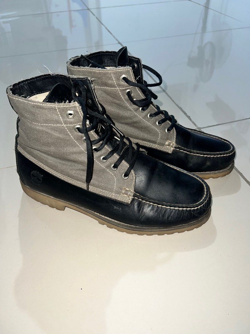 TIMBERLAND CHUKKA BOOTS BLACK-GREY (Category: Boots) located in Subic. Submitted by lorenzo100488 (Listing ID 1376317105, Image 3). Description: NO INSOLE Needs wash SIZE- US: 10W.