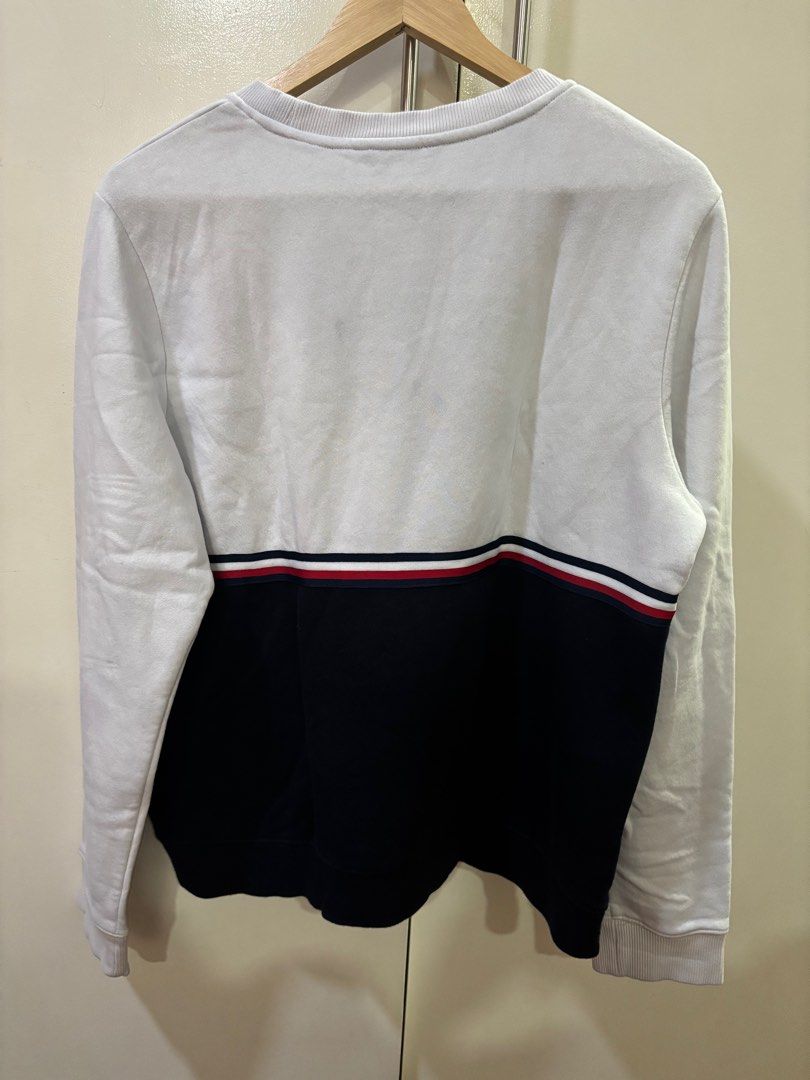 Women’s Tommy Hilfiger Pullover / Sweater (Category: Longsleeves) located in Manila. Submitted by dlilstudio (Listing ID 1376280990, Image 2). Description: .