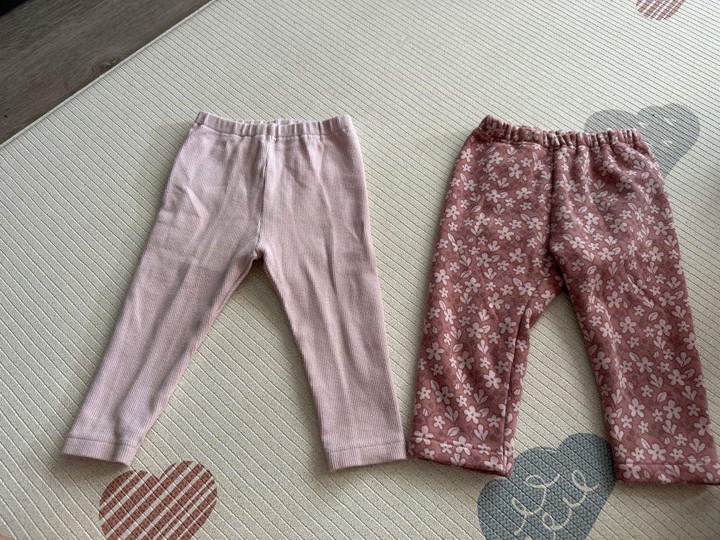 Uniqlo pants/ tights size 80 (Category: Babies & Kids Fashion) located in Singapore. Submitted by hleeny (Listing ID 1376253434, Image 1). Description: Suitable for winter wear outer pants Size 80 My toddler wore once at winter holiday when she was 2 years old .