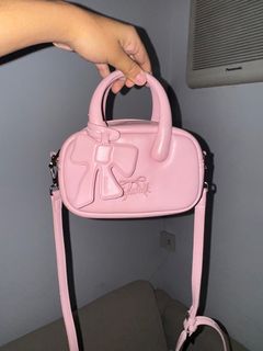 (Category: ) located in . Submitted by goodshtclothes (Listing ID 1376288296, Image 1). Description: .