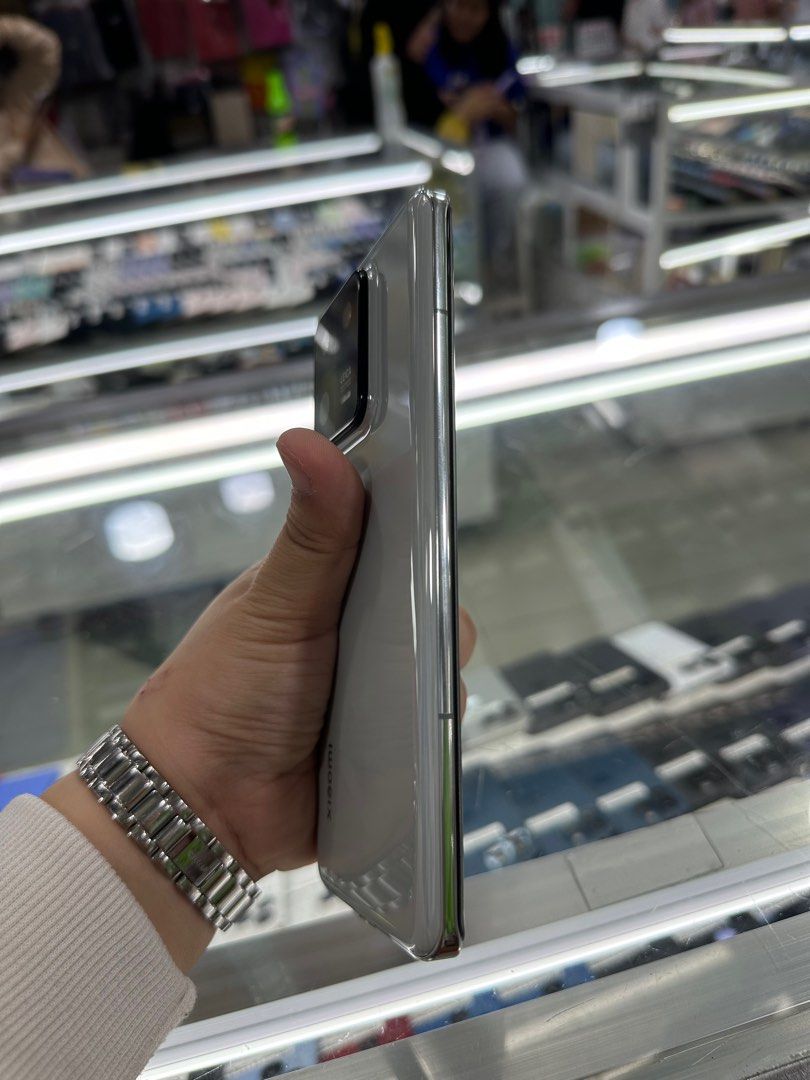 Xiaomi 13 Pro 256gb CN NO ISSUE FU (Category: Xiaomi) located in San Juan City. Submitted by javedsgadgetshop (Listing ID 1376385309, Image 3). Description: INSTALLMENT OPTIONS : SPAY LATER / GGIVES / CREDIT CARD! WE BUY AND SELL SO PWEDE MAGBINTA OR SWAP ! Quick Specs : Xiaomi 13 Pro •256gb •CHINA Variant •Good batt health •Factory Unlock •95% Smoothness •No hidden issue | No Repaired •100% Authentic | Not Refurbished •w/ OEM Charger & store war