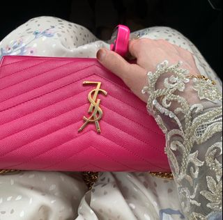 (Category: ) located in . Submitted by stealthatlook (Listing ID 1376350764, Image 1). Description: .