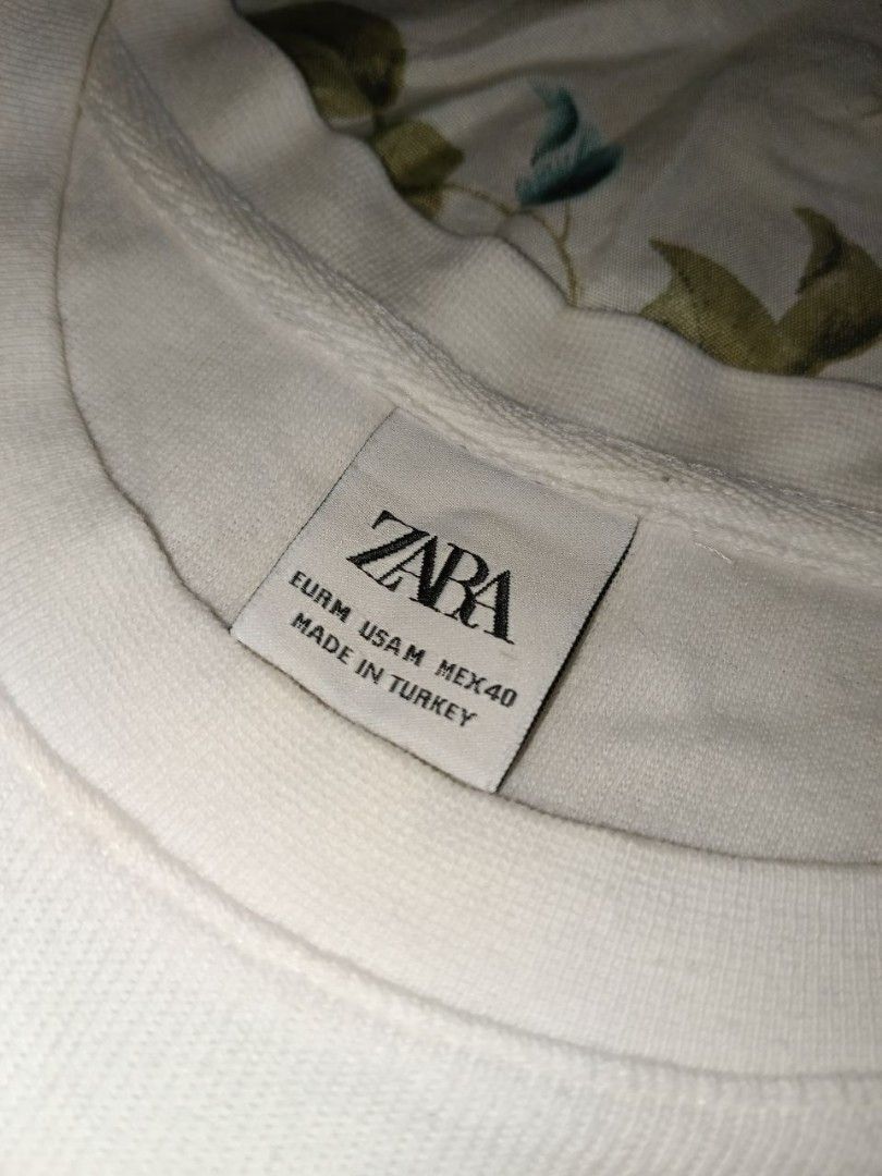 ZARA knitwear short sleeve (Category: Shirts) located in San Jose del Monte. Submitted by _elll (Listing ID 1376277518, Image 2). Description: Zara white knitwear short sleeve M on tag W = 20 L = 28 No issue. Good condition 📍 San Jose Del Monte, Bulacan.