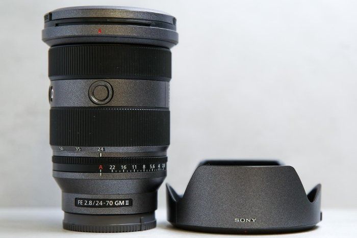 由 used3c (刊登 ID 1376508599，圖片 2) 提交，位於 台南市 (Tainan) 的 【台南橙市3C】Sony FE 24-70mm F2.8 GM II 公司貨 SEL2470GM2 全片幅鏡頭 #96669 (類別：鏡頭及裝備)，說明： #E接環 #全片幅鏡頭 #Sony #Sony全片幅 #Sonygm鏡頭 橙市3C #二手Sony鏡頭 ⛔️請詳閱商品描述在詢問⛔️ 購買前，請確認商品是否有現貨⛔️ ➤商品編號： 96669 ➤商品名稱： Sony FE 24-70mm F2.8 GM II 公司貨 SEL2470GM2 全片幅鏡頭 ➤商品配件： 盒子 說明書 遮光罩 保護袋 公司貨保固卡 ➤商品外觀： 九成新，相機使用功能性正常 ➤商品保固：店保90天（此商品不提供寄送服務！建議預約確認後再決定是否下單購買） ————————————————————————— ✨下單即100%同意賣場保固條款與細則✨ ✨以保障買賣雙方權利✨ 1.本店為實體門市，非虛擬網路通