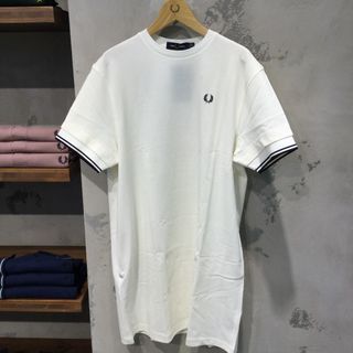 (分類:)位於 。 由 seoulholic_ 提交(商品編號 1376483612,圖片 1)。簡介: 。