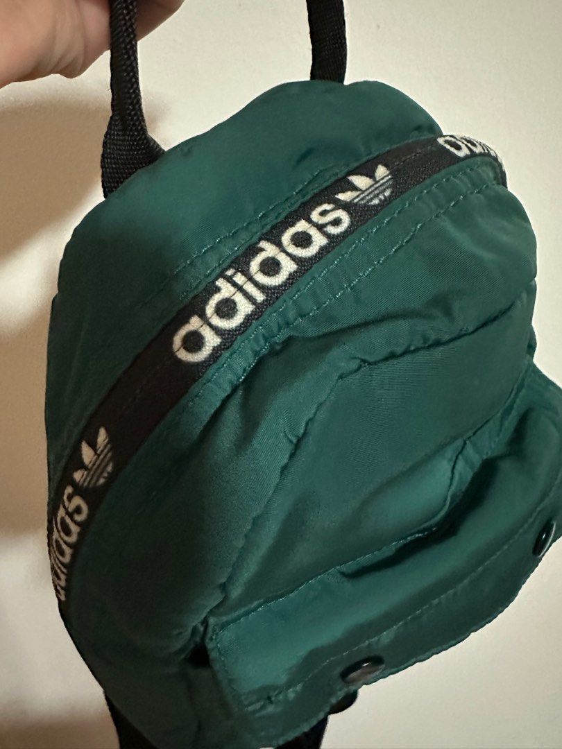 Adidas backpack (Category: Backpacks) located in Singapore. Submitted by xxvan (Listing ID 1376580607, Image 3). Description: .