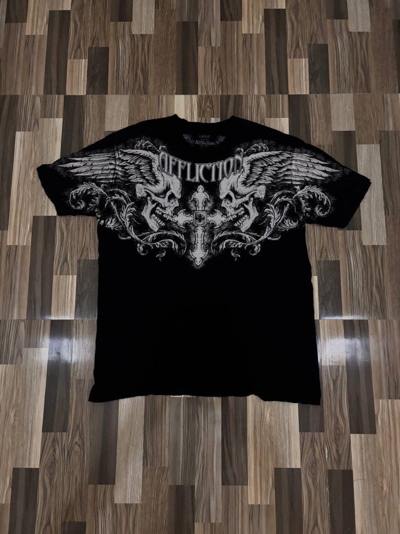 Affliction Winged Up (Category: Tshirts & Polo Shirts ) located in Orion. Submitted by bladeeee (Listing ID 1376557718, Image 1). Description: Excellent Condition 21x28.5 (WxL).