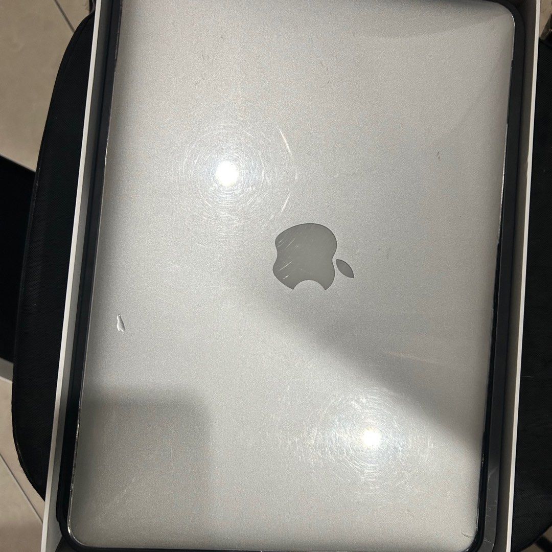 Apple Macbook Air 2017 13”, Elektronik, Komputer, Laptop di Carousell