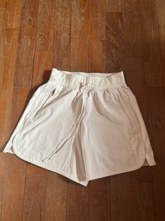 (Category: ) located in . Submitted by jovbts (Listing ID 1376501173, Image 1). Description: .