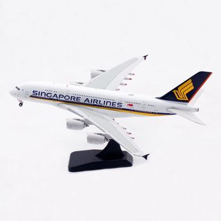 (Category: ) located in . Submitted by international_model_collector (Listing ID 1376496028, Image 1). Description: .