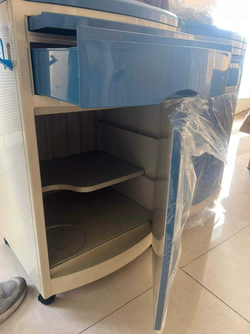 Bedside cabinet hospital (Category: Braces, Support & Protection) located in Manila. Submitted by cattleyaro61723 (Listing ID 1376422294, Image 1). Description: brandnew affordable onhand negotiable good quality and condition open for pick up and delivery high quality we also sell many medical supplies call me 09268225723 cod,gcash,bank transfer lifetime time free service.