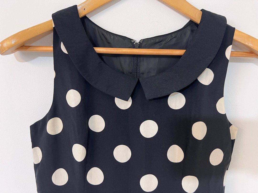 Black Polka Dot Dress (Category: Dresses) located in Singapore. Submitted by mymaishop (Listing ID 1376570157, Image 3). Description: .