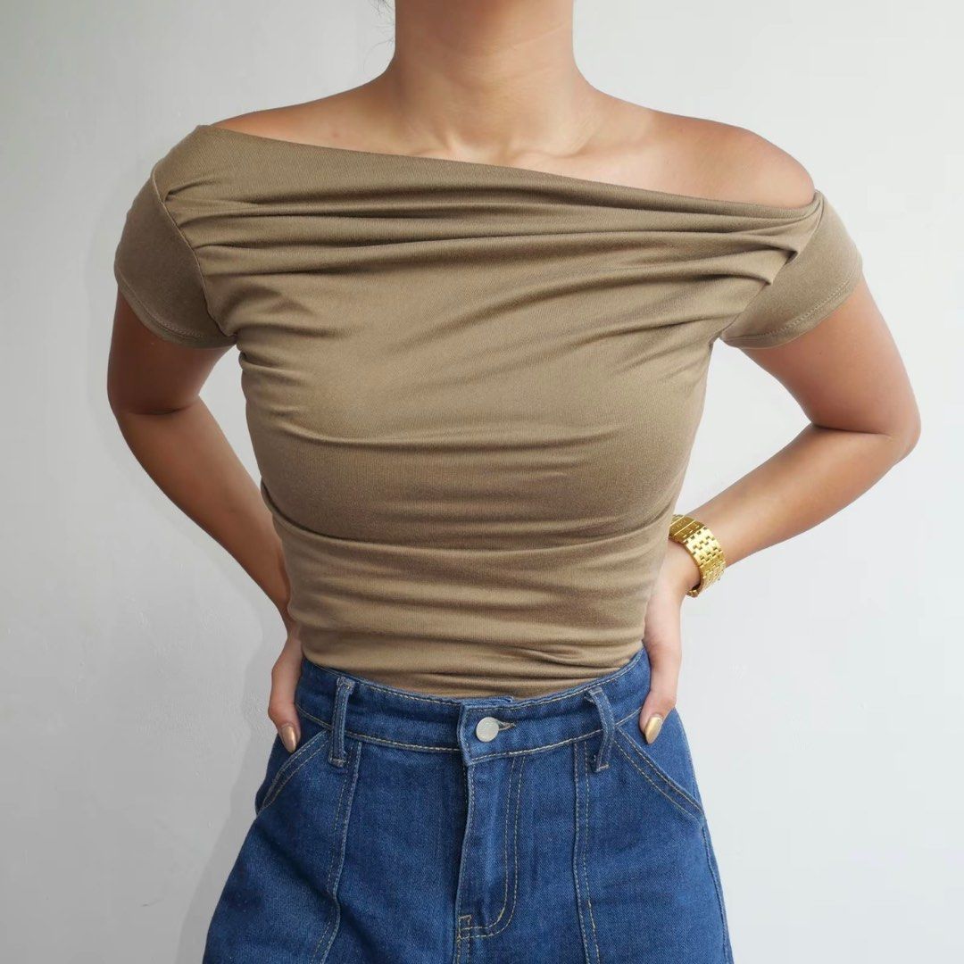 (BUNDLE) Asymmetrical Tops (Category: Others Tops) located in Cavite. Submitted by adiore (Listing ID 1376450235, Image 2). Description: black and latte sold as set ONLY best for bust 36-38 .