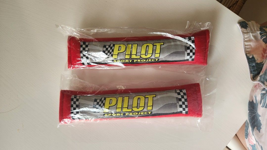 Car Seatbelt Cover Red (Category: Body Parts and Accessories) located in Quezon City. Submitted by ligpitbahay (Listing ID 1376449707, Image 2). Description: brabd new seatvelt cover malambot, pogi red color. Lalamove/Grab/Pick-up SF by buyer.