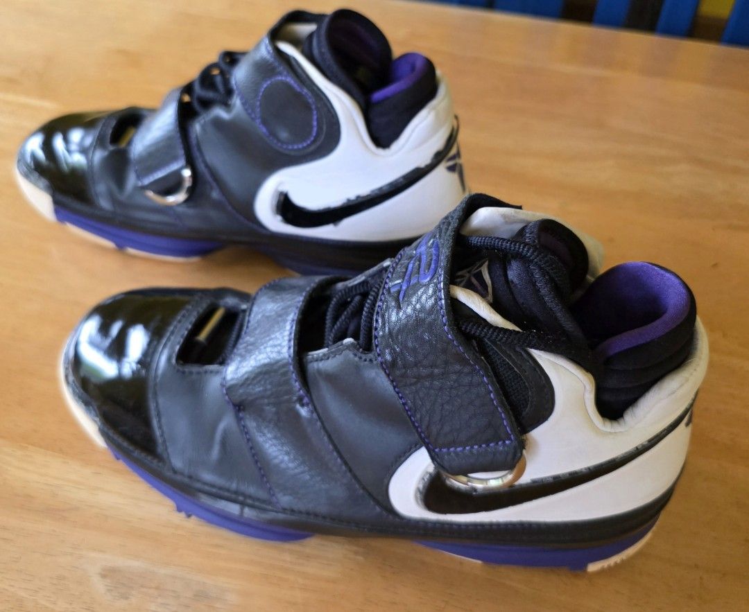 Classic Retro Nike Zoom Kobe 2 'Orca' (Category: Sneakers) located in Antipolo. Submitted by saslbs (Listing ID 1376441798, Image 1). Description: 💜Classic Nike Zoom Kobe 2 'Orca' size 10. As is. With original box. 3k Payment thru g-cash. Delivery thru Lbc or lalamove care of buyer..