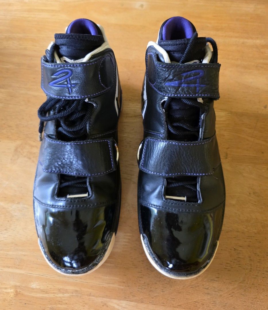 Classic Retro Nike Zoom Kobe 2 'Orca' (Category: Sneakers) located in Antipolo. Submitted by saslbs (Listing ID 1376441798, Image 2). Description: 💜Classic Nike Zoom Kobe 2 'Orca' size 10. As is. With original box. 3k Payment thru g-cash. Delivery thru Lbc or lalamove care of buyer..