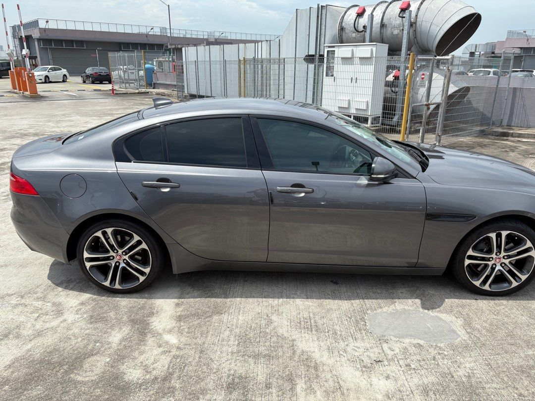 Diesel Jaguar XE62872685738882112