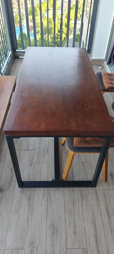 Dining Table along with 2 chairs65075295931395111