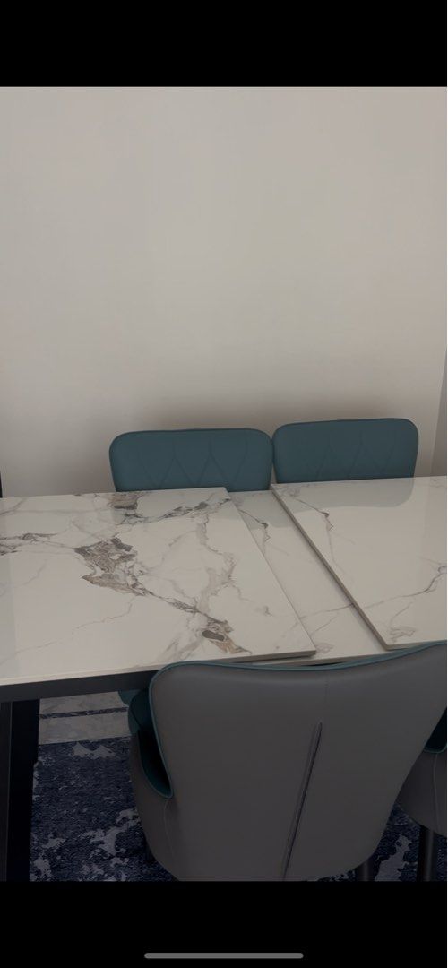 Dining Table Set (Category: Tables & Sets) located in Singapore. Submitted by dniebmf (Listing ID 1376482466, Image 3). Description: • 10/10 condition • Dining set includes 1 table and 6 chairs • Table is extendable (video avalable upon request) • Bought at $1300, selling for $600 • Delivery to be self-arranged.