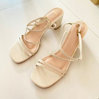 (Category: ) located in . Submitted by shop2apparel (Listing ID 1376601559, Image 1). Description: .