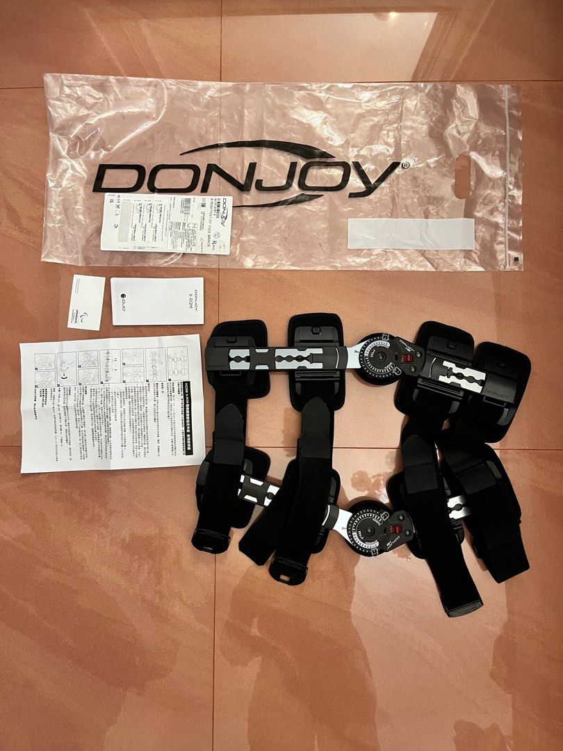 由 kevin35686493 (刊登 ID 1376587200，圖片 1) 提交，位於 新北市 (New Taipei) 的 DONJOY 可調式膝關節支架 (類別：按摩紓緩用品)，說明：【買賣項目】：出售 【物品名稱】：DONJOY 可調式膝關節支架 【物品所在地】：新北市板橋 【物品價格】：6500元（原購入10500元） 【實體照片】：如下圖所示（如需更詳細照片可在私訊聯絡） 【物品說明】：於2025/3月購入，家人因手術需求僅使用1個月且皆於冷氣房內使用。 9成新，原包裝與說明書皆有留存，可私訊詢問。。